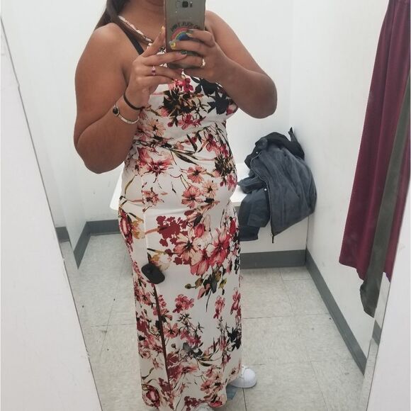 Dress - Picture 7 of 7